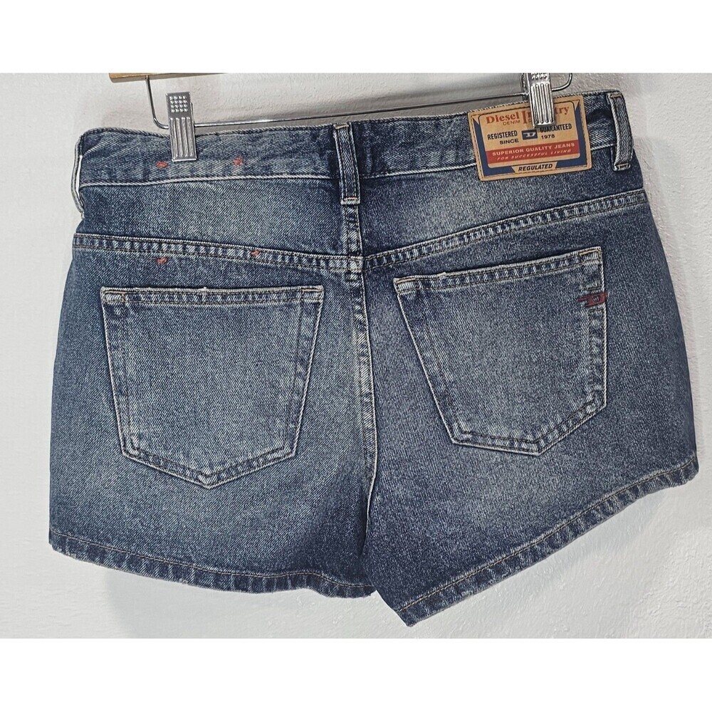 Diesel Womens De-Yuba 5-Pocket Size W28 Mid Rise Medium Wash Denim Shorts NEW - Picture 4 of 16